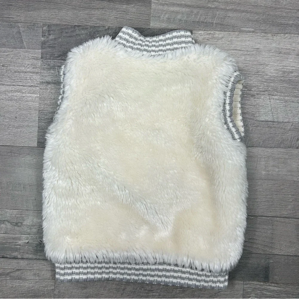 The Children's Place Toddler Girls Faux Fue Vest XS
